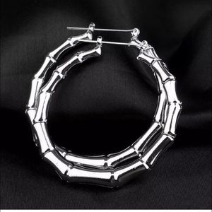 New 🛍Lovely Old School Silver plated bamboo hoops JE